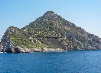 Canvas Print - island near Skopelos