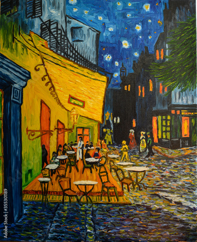Naklejki Vincent van Gogh  malarstwo-olejne-na-plotnie-egzemplarz-bezplatny-na-podstawie-slynnego-obrazu-vincenta-van-gogha-taras-kawiarni