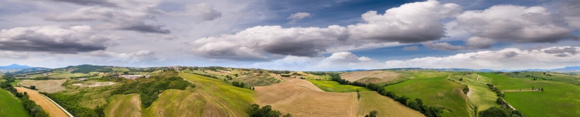 Canvas Print - Amazing aerial view of beautiful Tuscany Hills in spring season, Italy