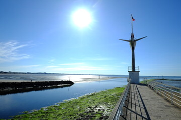 The bay of la Baule - le Pouliguen at low tide. 
may 2020 (town of la Baule in the west of France)