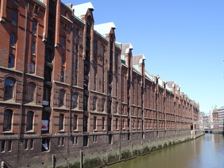 Canvas Print - historische Bauwerke in der Speicherstadt in Hamburg