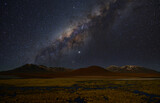 Nocne gwiazdziste niebo oraz nasza galaktyka Droga Mleczna w Andach chilijskich - The night starry sky and our galaxy Milky Way in the Chilean Andes