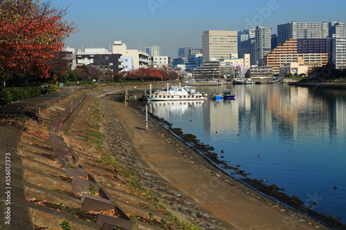 勝島運河沿いに続く土手と高層ビル群 Buy This Stock Photo And Explore Similar Images At Adobe Stock Adobe Stock 勝島運河沿いに続く土手と高層ビル群 Buy This Stock Photo And Explore Similar Images At Adobe Stock Adobe Stock