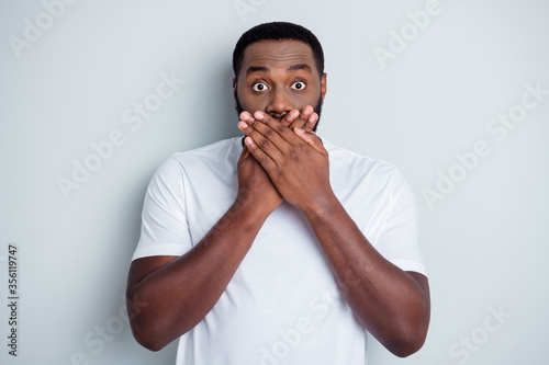 Cuadros en Lienzo Photo of helpless dark skin african american guy unfairly society shut up black