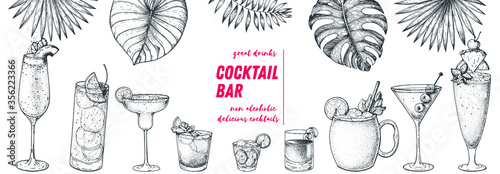 Cuadros en Lienzo Alcoholic cocktails hand drawn vector illustration