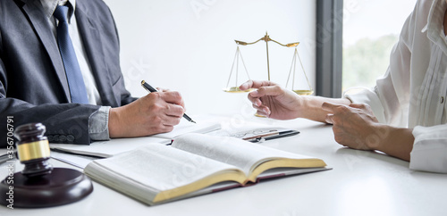 Fotografía Businesswoman and Male lawyer or judge consult and conference having team meetin