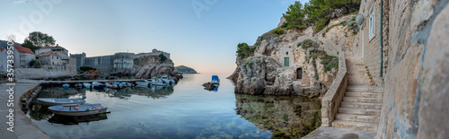 Cuadros en Lienzo Pile Bay near Dubrovnik old town (Blackwater Bay, Kings landing, Game of Thrones