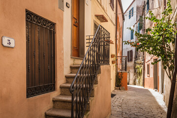 Canvas Print - scorcio di paese dell elba