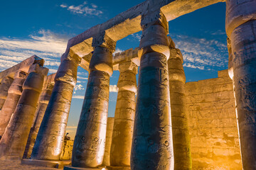 Poster - Illuminated columns in Luxor