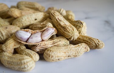 Peanut good natural sources of protein and healthy snacks for weight loss. Peanut on white background