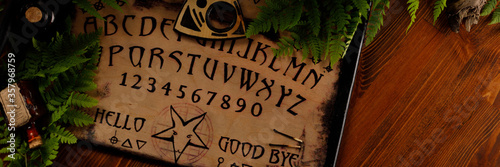 Cuadros en Lienzo Mystic ritual with Ouija and candles