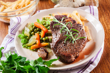 Sticker - Beef steak served with baked potatoes