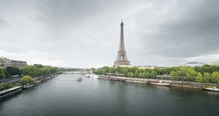 Fototapete - Eiffel tower in Paris. France