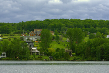 Wall Mural - Belles maisons de villégiature au Québec, Canada, lac Magog