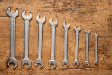 Hole set of a wrench keys