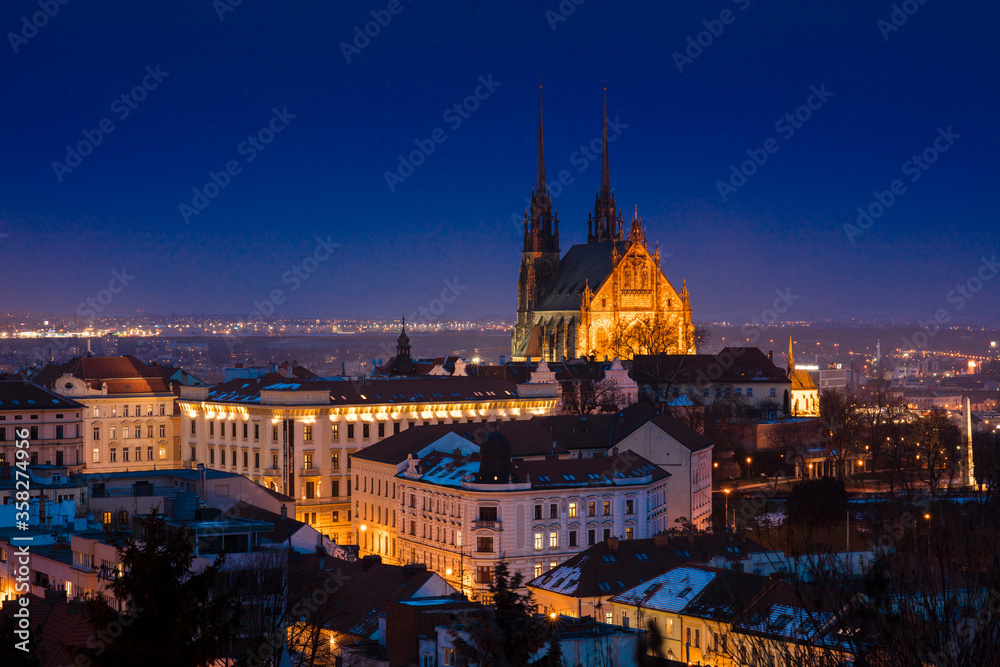 Obraz na płótnie A view of Brno Cathedral and skyline at night, Brno, Czech Republic, Europe - February 22nd 2018 w salonie