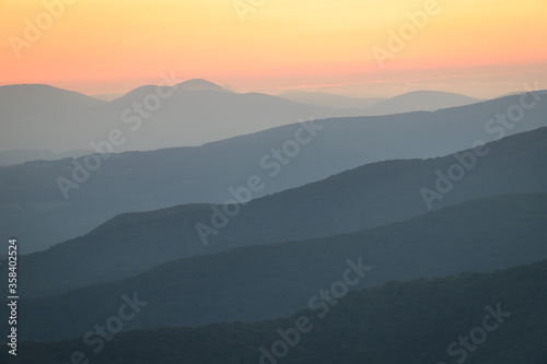Fotomural Sunrise from the Appalachian Trail on Roan Mountain