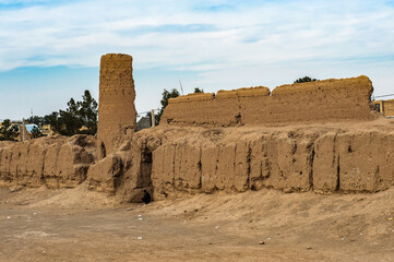 Wall Mural - It's Iranian typical clay fortress. Kashan, Iran