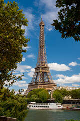 Wall Mural - view of the eiffel tower