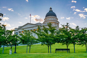 Wall Mural - Utah State capital and city park in the morning