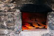 Südtiroler Schüttelbrot wird im Ofen gebacken