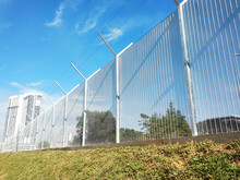 Anti-climb Fencing Made From Galvanized Iron Install At The Perimeter Or Boundary Of Property To Prevent From The Intruder. Its Close Nets Can Prevent Intruders From Climbing The Fence.