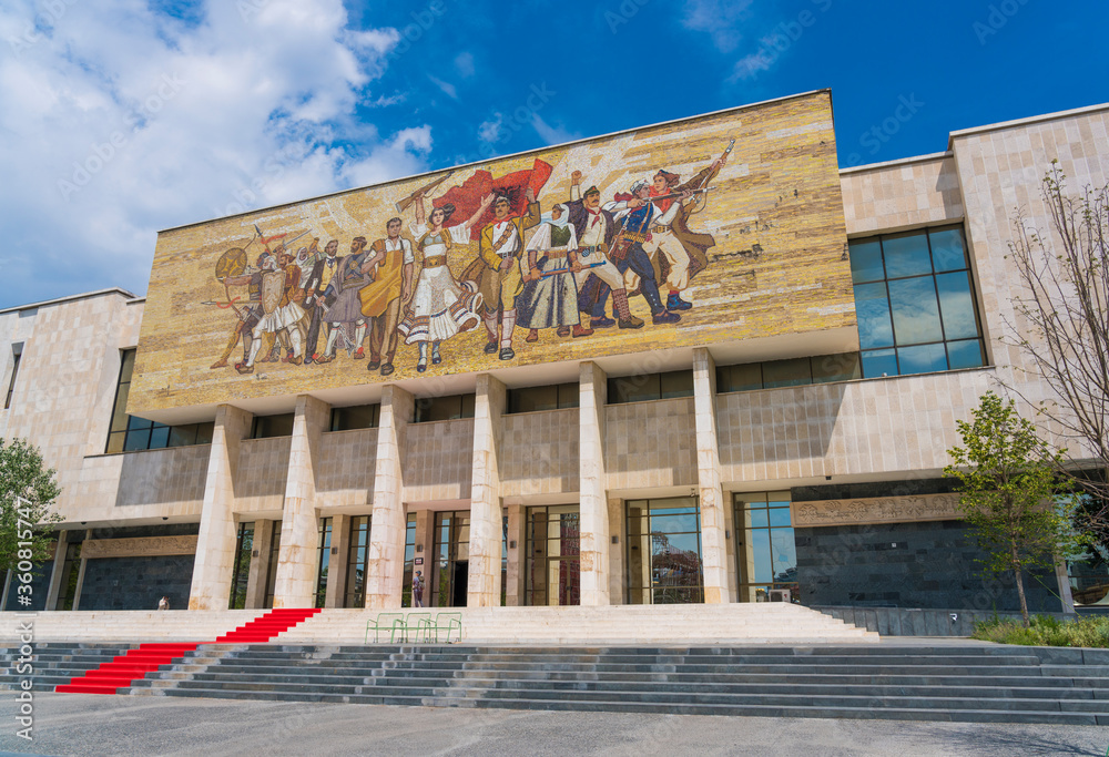 Obraz na płótnie The building of National Museum of History in center of Tirana, albania. w salonie
