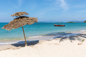 Wall Mural - Beach Umbrella and Sunbed, Koh Mak Beach, Koh Mak island, Thailand.