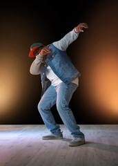 Wall Mural - Male African-American hip-hop dancer in studio