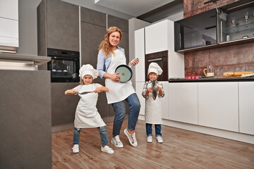 Poster - party in the kitchen