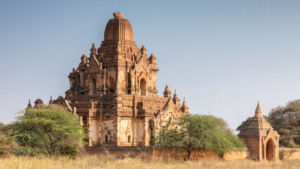 Ancient Myauk Guni pagoda