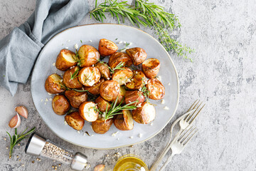 Sticker - Baked potatoes with rosemary, thyme and garlic