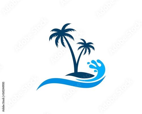 Fotografía Beach with palm tree and wave