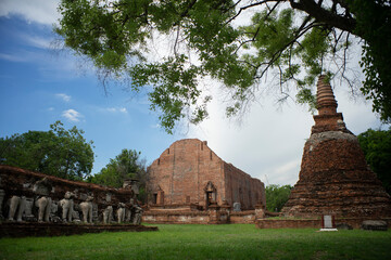 The ancient temple at Wat Mahaeyong Ayuttaya ,Thailand