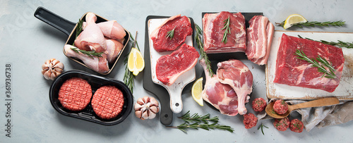 Cuadros en Lienzo Assortment of raw meats