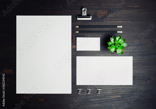 Fotografía Stationery mock up on wooden background