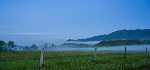 Wall Mural - Low Clouds in The Smokies