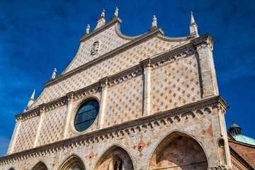 Wall Mural - vicenza, italien - alte kathedrale in der altstadt