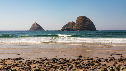 Wall Mural - Sea stacks just off a rocky beach in Oregon