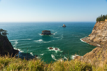Wall Mural - Scenic view of Sea Stacks along the rugged Oregon coast at Cape Meares
