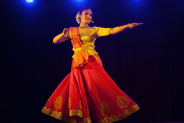 Wall Mural - A beautiful kathak dancer posing

