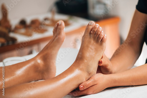 Fotografía Foot Reflexology Massage