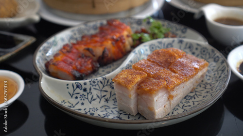 Fotomural Chopsticks honey barbecue pork crispy Hong Kong Cantonese traditional cuisine