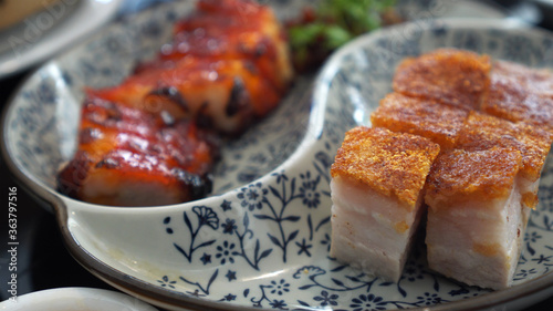 Fotografía Chopsticks honey barbecue pork crispy Hong Kong Cantonese traditional cuisine