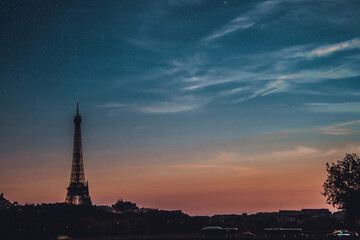 eiffel tower in paris