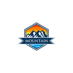 Wall Mural - Mountain Logo Template. Vector Illustrator.
