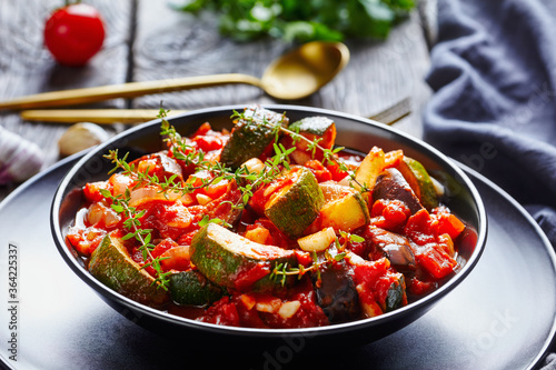 Fotografía close-up of vegetable stew in a bowl