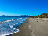 Fototapeta Zwierzęta - Located at the eastern end of the Bay of Plenty, Opotiki Beach is a popular New Zealand holiday destination