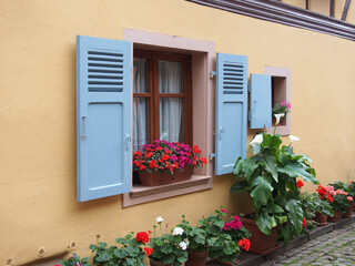 One of the most beautiful villages in France, Eguisheim is a beautiful and lovely cityscape, and you have come to the world of fairy tales.