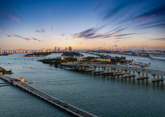 Fototapete - Two Miami Causeways at Sunset over Biscayne Bay